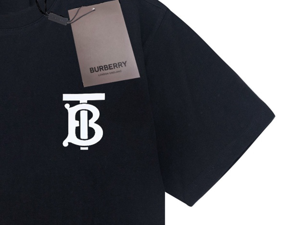 Burberr* T-shirt